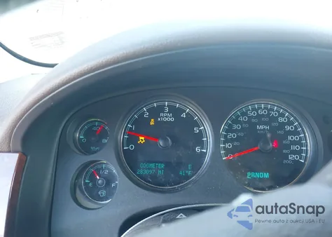 2013 Chevrolet Suburban 1500 Lt from USA, damaged, VIN 1GNSKJE79DR129622